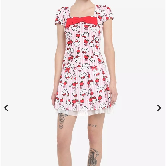 NWT hello kitty apple pink puff skimmer top - Picture 2 of 8